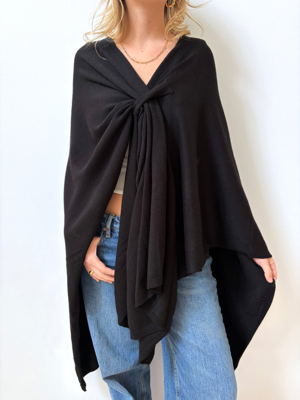 Poncho Cruzado Negro